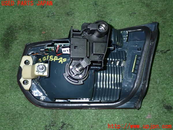 1UPJ-21231552]BMW 320i ツーリング F31(3B20)左リアフィニッシャー 中古_m0003.jpg