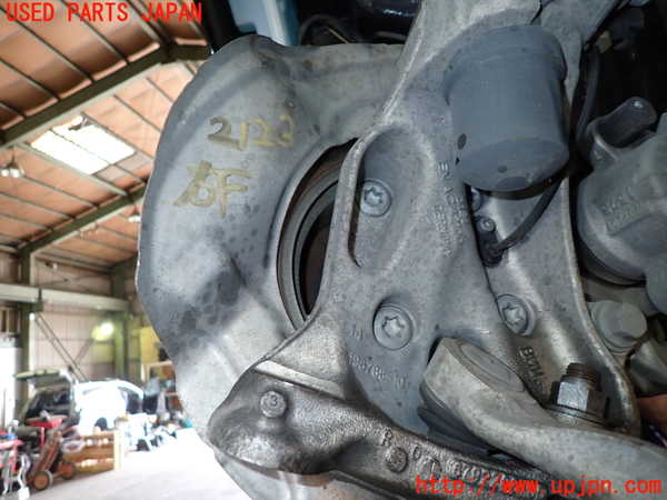 5UPJ-21234290]BMW 320i ツーリング F31(3B20)右フロントナックルハブ 中古_m0002.jpg