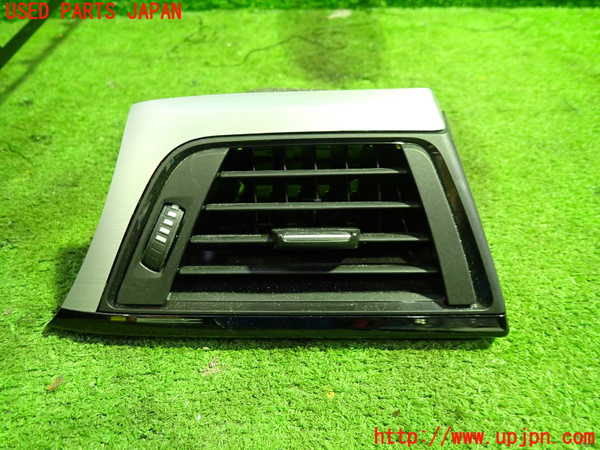 5UPJ-21237526]BMW 320i ツーリング F31(3B20)エアコン吹き出し口1 (右) 中古_m0001.jpg