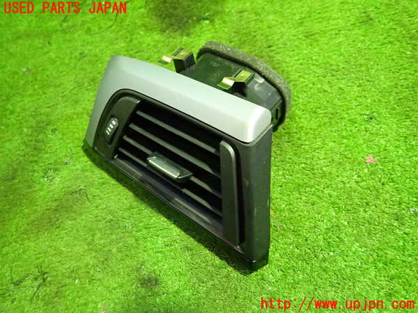 5UPJ-21237526]BMW 320i ツーリング F31(3B20)エアコン吹き出し口1 (右) 中古_m0002.jpg