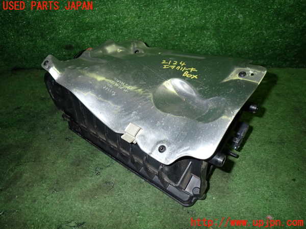 5UPJ-21242560]ベンツ C180 ステーションワゴン(205240C S205)エアクリーナーボックス 中古_m0002.jpg