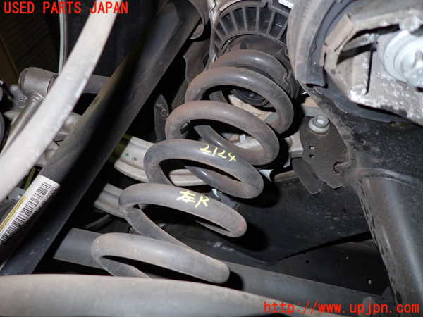 5UPJ-21245105]ベンツ C180 ステーションワゴン(205240C S205)左リアスプリング 中古_m0001.jpg