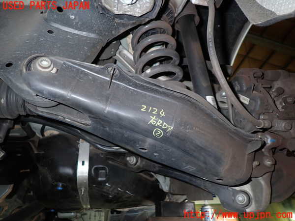 5UPJ-21245205]ベンツ C180 ステーションワゴン(205240C S205)右リアロアアーム2 中古_m0001.jpg