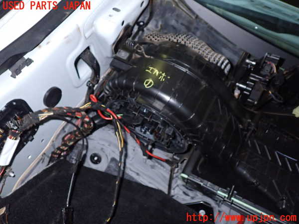 5UPJ-21246081]ベンツ C180 ステーションワゴン(205240C S205)エバポレーター1 中古_m0004.jpg