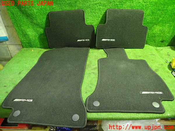 5UPJ-21247800]ベンツ C180 ステーションワゴン(205240C S205)フロアマット 中古_m0001.jpg