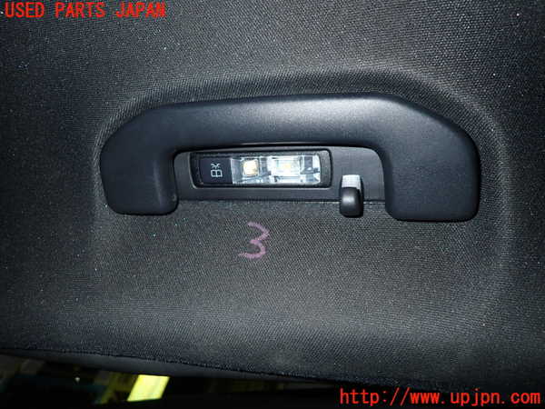 5UPJ-21246413]ベンツ C180 ステーションワゴン(205240C S205)ルームランプ3 (２列目左) 中古_m0001.jpg