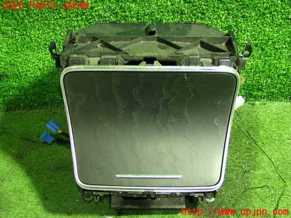 5UPJ-21247810]ベンツ C180 ステーションワゴン(205240C S205)ドリンクホルダー 中古_m0001.jpg