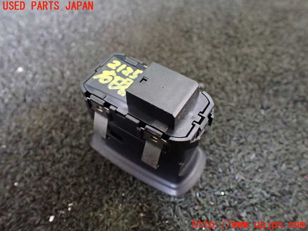 1UPJ-21256240]ポルシェ・パナメーラ GTS(970M48A)右前パワーウィンドウスイッチ 中古_m0002.jpg