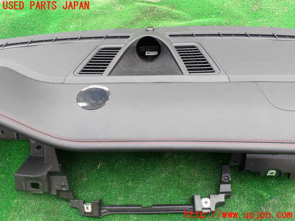 5UPJ-21257505]ポルシェ・パナメーラ GTS(970M48A)ダッシュボード 中古_m0002.jpg