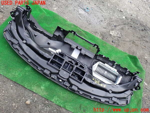 5UPJ-21257505]ポルシェ・パナメーラ GTS(970M48A)ダッシュボード 中古_m0005.jpg