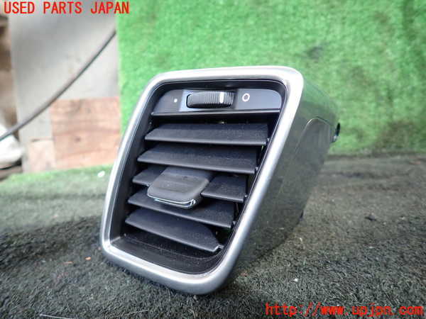5UPJ-21257526]ポルシェ・パナメーラ GTS(970M48A)エアコン吹き出し口1（右） 中古_m0001.jpg