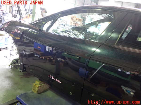 2UPJ-21261260]ジャガー・Iペイス(DH1AA)左前ドア 中古 FUYAO M840HT 43R-011934_m0001.jpg