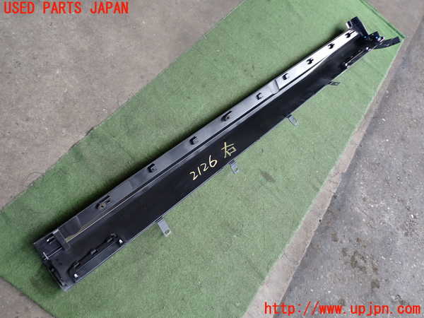 2UPJ-21261390]ジャガー・Iペイス(DH1AA)右サイドステップ 中古_m0004.jpg
