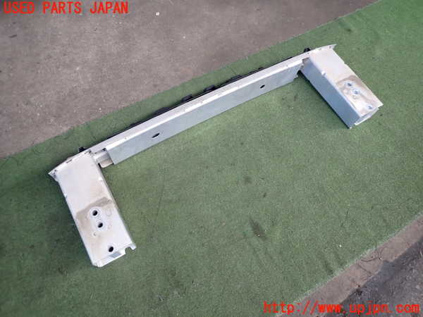 2UPJ-21261614]ジャガー・Iペイス(DH1AA)リアバンパーホースメント 中古_m0002.jpg