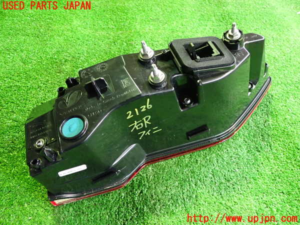 2UPJ-21261550]ジャガー・Iペイス(DH1AA)右リアフィニッシャー 中古 J9D3-13A420_m0003.jpg