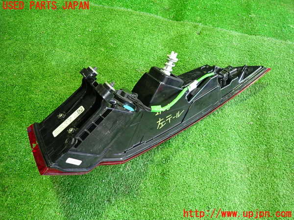 2UPJ-21261536]ジャガー・Iペイス(DH1AA)左テールランプ 中古_m0002.jpg