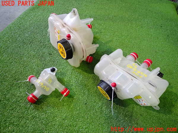 2UPJ-21262410]ジャガー・Iペイス(DH1AA)ラジエータータンク 中古_m0001.jpg