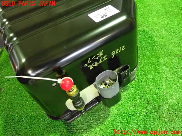 2UPJ-21265535]ジャガー・Iペイス(DH1AA)エアサスポンプ 中古_m0003.jpg