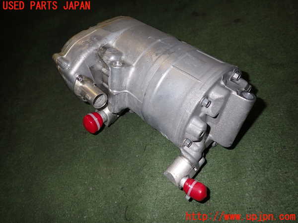 2UPJ-21266025]ジャガー・Iペイス(DH1AA)エアコンコンプレッサー 中古 J9D3-19D662-AB_m0002.jpg