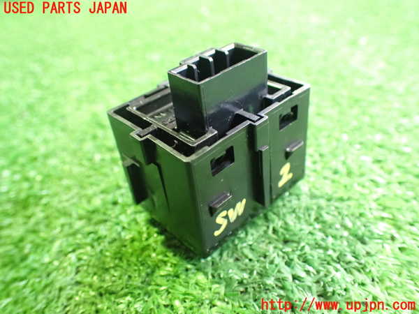 2UPJ-21266307]ジャガー・Iペイス(DH1AA)スイッチ2(バックドア) 中古 J9D3-11B654-AA_m0002.jpg
