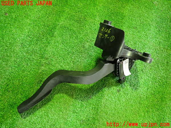 2UPJ-21266381]ジャガー・Iペイス(DH1AA)センサー1(アクセルペダル) 中古 J9D3-9F836-BC_m0002.jpg