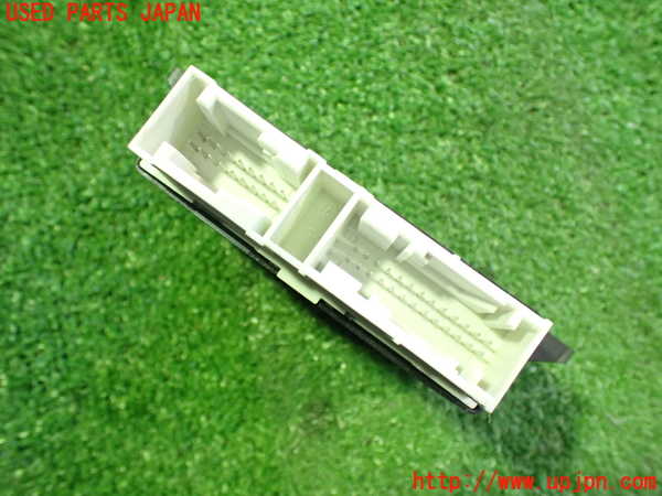 2UPJ-21266156]ジャガー・Iペイス(DH1AA)コンピューター11 中古 J9D3-15C859-AL_m0003.jpg