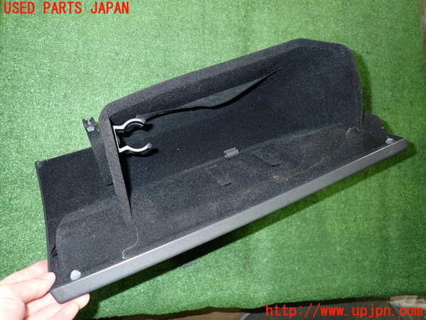 2UPJ-21267516]ジャガー・Iペイス(DH1AA)グローブボックス1 中古_m0005.jpg