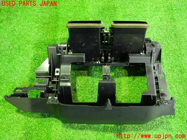 2UPJ-21267526]ジャガー・Iペイス(DH1AA)エアコン吹き出し口1 中古_m0003.jpg