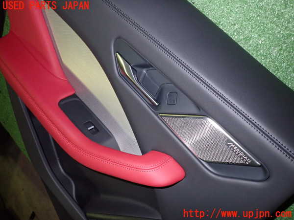2UPJ-21261324]ジャガー・Iペイス(DH1AA)左後ドア内張り 中古_m0003.jpg