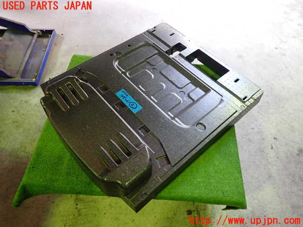 2UPJ-21267772]ジャガー・Iペイス(DH1AA)ラゲッジトレイ2 中古_m0003.jpg