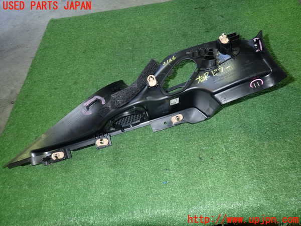 2UPJ-21267675]ジャガー・Iペイス(DH1AA)右リアピラートリム ジャンク_m0002.jpg