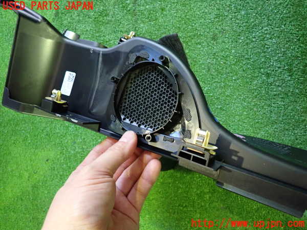 2UPJ-21267680]ジャガー・Iペイス(DH1AA)左リアピラートリム ジャンク_m0002.jpg