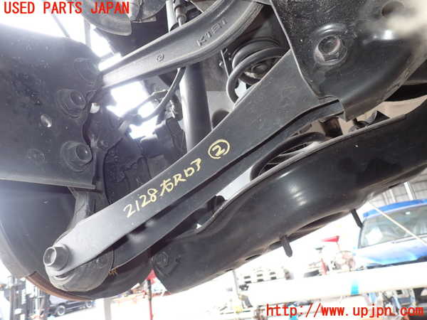 5UPJ-21285205]CX-8(KG2P)右リアロアアーム2 中古_m0001.jpg