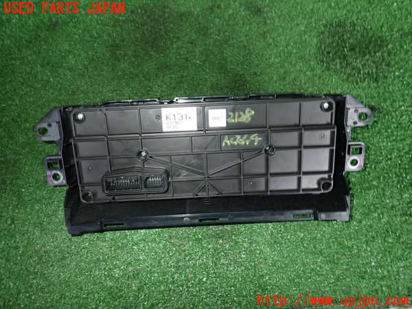 2UPJ-21286066]CX-8(KG2P)エアコンスイッチ1 中古_m0002.jpg