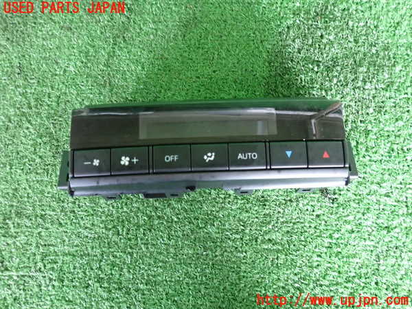 5UPJ-21286310]CX-8(KG2P)スイッチ5 (空調) 中古_m0001.jpg