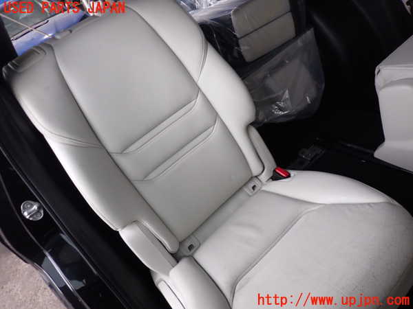 2UPJ-21287145]CX-8(KG2P)右2列目シート 中古_m0001.jpg