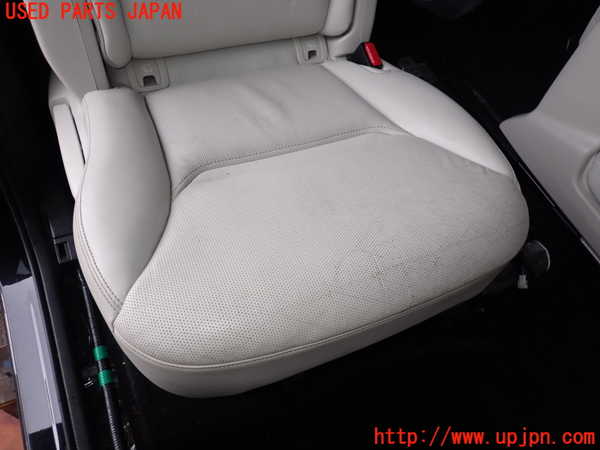 2UPJ-21287145]CX-8(KG2P)右2列目シート 中古_m0003.jpg