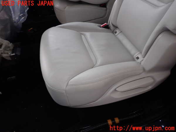 5UPJ-21287175]CX-8(KG2P)左2列目シート 中古_m0003.jpg