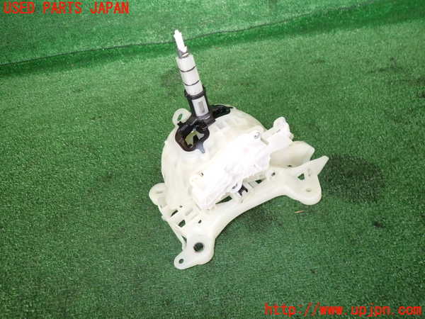 5UPJ-21287555]CX-8(KG2P)ATシフトレバー 中古_m0002.jpg
