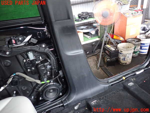 2UPJ-21287670]CX-8(KG2P)左センターピラートリム 中古_m0003.jpg