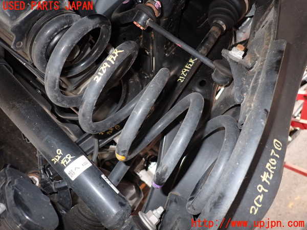 5UPJ-21295105]CX-8(KG5P)左リアスプリング 中古_m0001.jpg