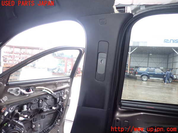 5UPJ-21297665]CX-8(KG5P)右センターピラートリム 中古_m0002.jpg