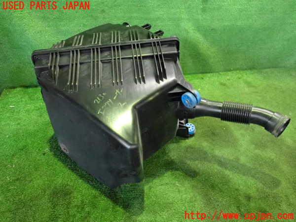 2UPJ-21302560]BMW i3(8P06)エアクリーナーボックス 中古 【I01】_m0001.jpg