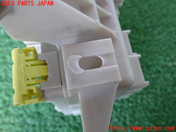 2UPJ-21316742]ハイラックスサーフ(RZN210W)ヒューズボックス2 中古_m0002.jpg