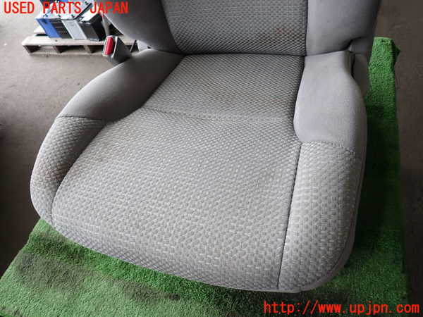 2UPJ-21317065]ハイラックスサーフ(RZN210W)助手席シート 中古_m0002.jpg