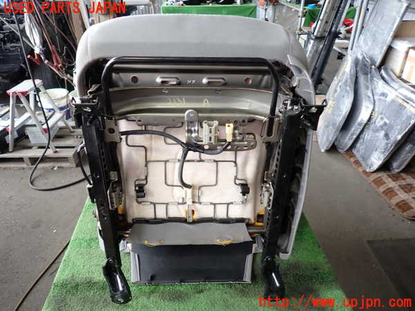 2UPJ-21317065]ハイラックスサーフ(RZN210W)助手席シート 中古_m0005.jpg