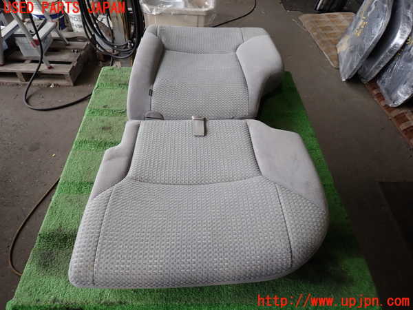 2UPJ-21317435]ハイラックスサーフ(RZN210W)左リアシート 中古_m0001.jpg