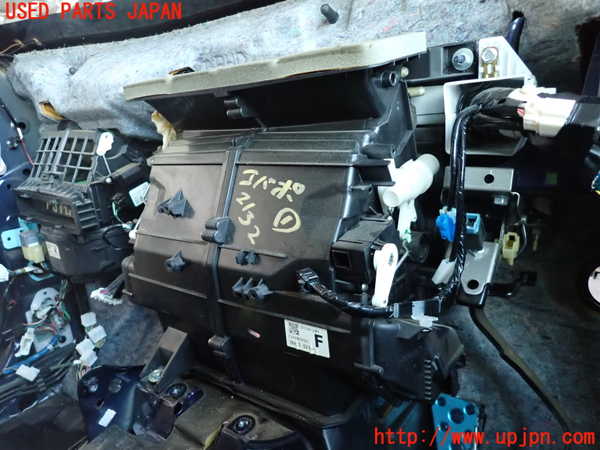 5UPJ-21326081]インプレッサ WRX-STi(GVB)エバポレーター1 中古 【D型】_m0002.jpg