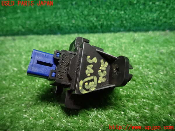 5UPJ-21326308]インプレッサ WRX-STi(GVB)スイッチ3 (VSC OFF) 中古 【D型】_m0002.jpg