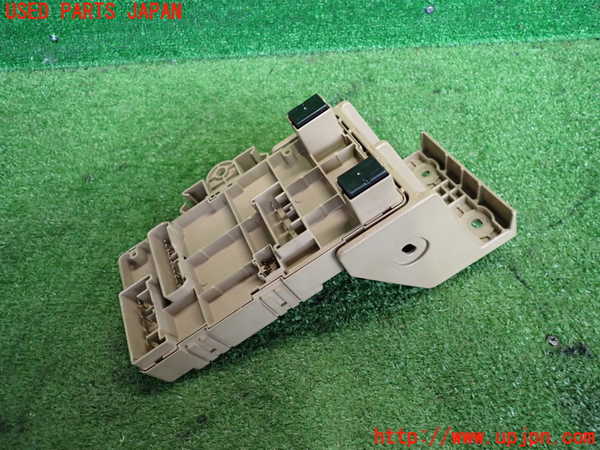 5UPJ-21326741]インプレッサ WRX-STi(GVB)ヒューズボックス1 中古 【D型】_m0002.jpg